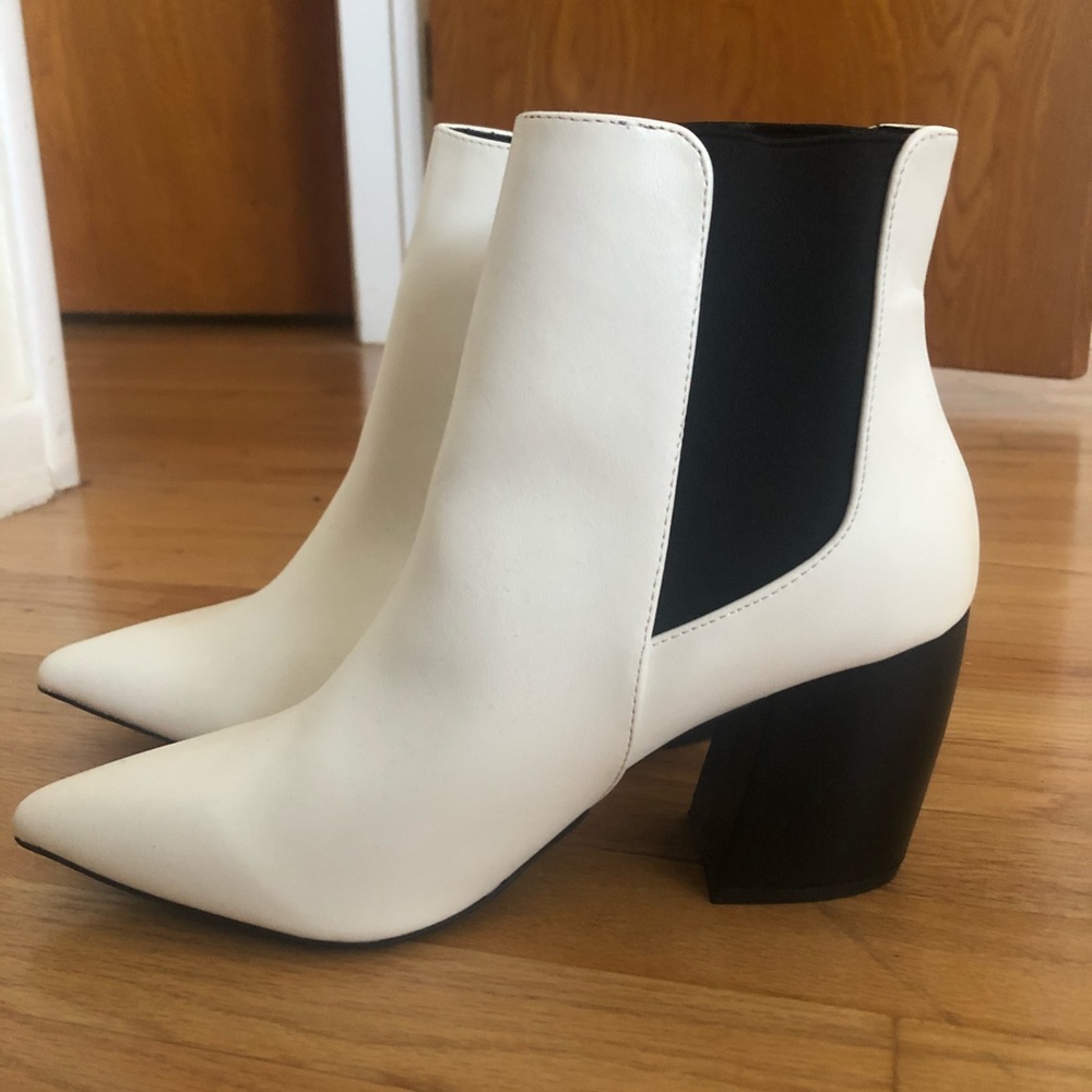 NEW: Lulus White Booties